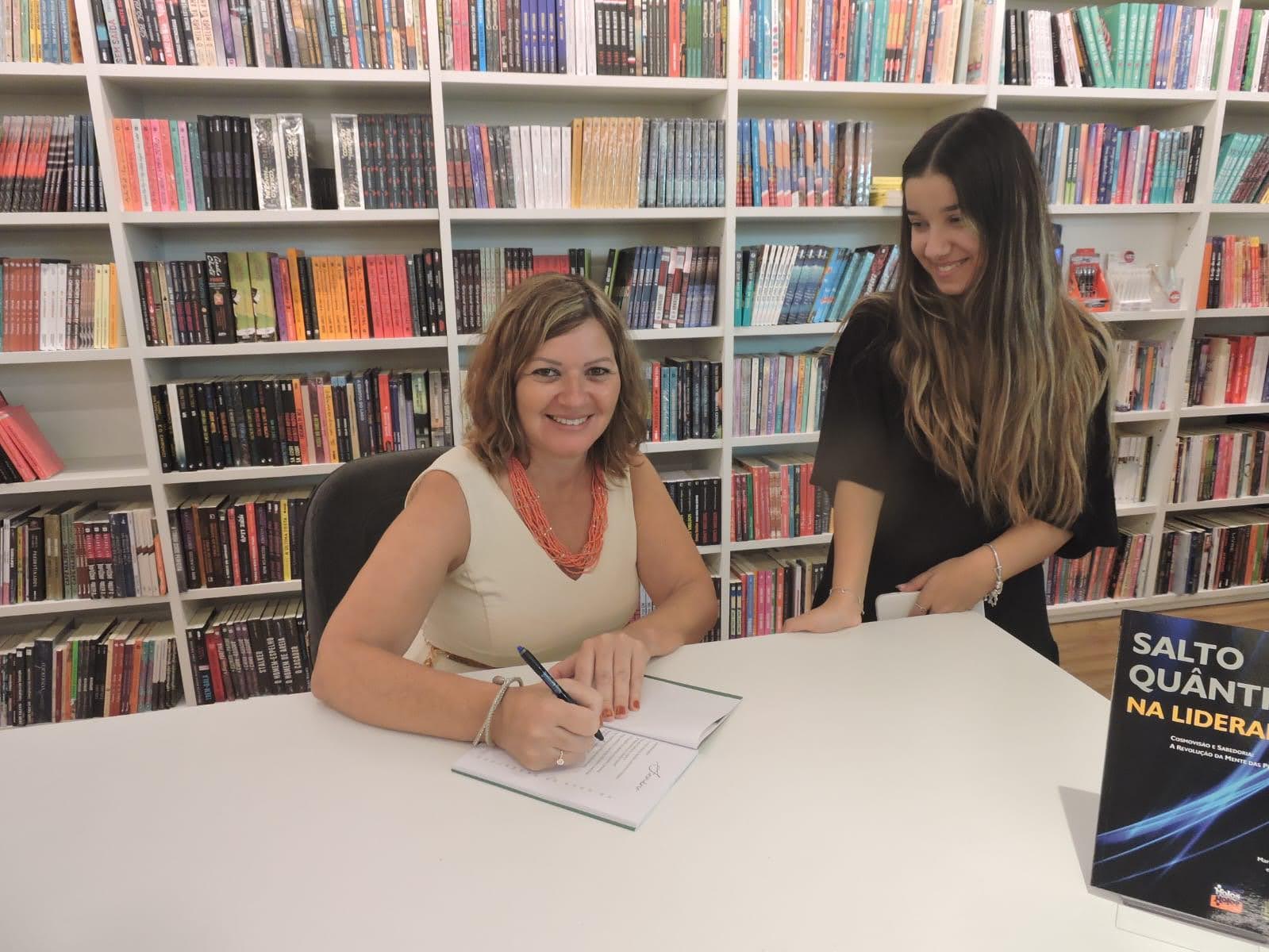 Livraria da Vila - Silmara